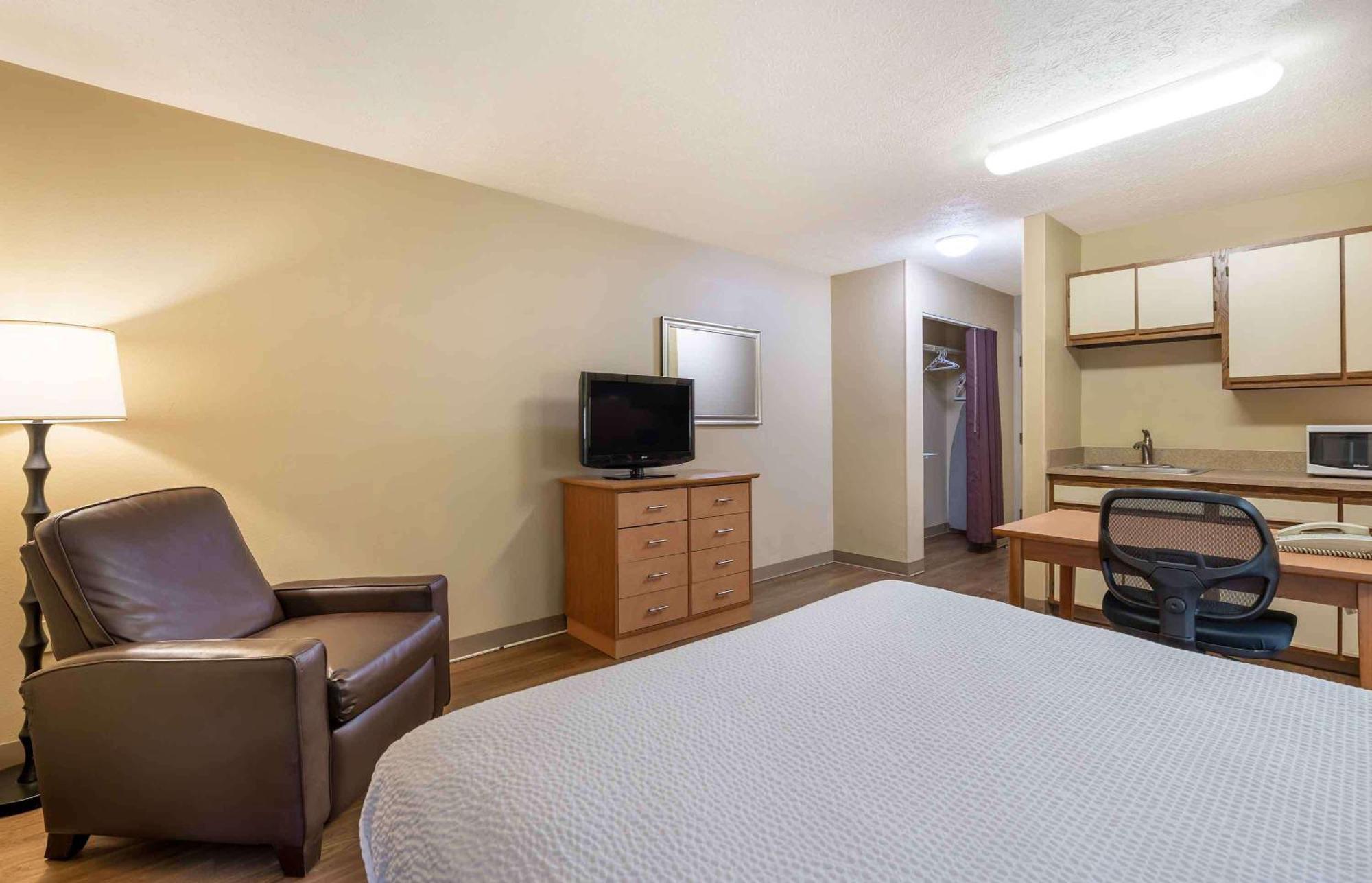 Extended Stay America Select Suites - Indianapolis - North - Carmel Exterior foto